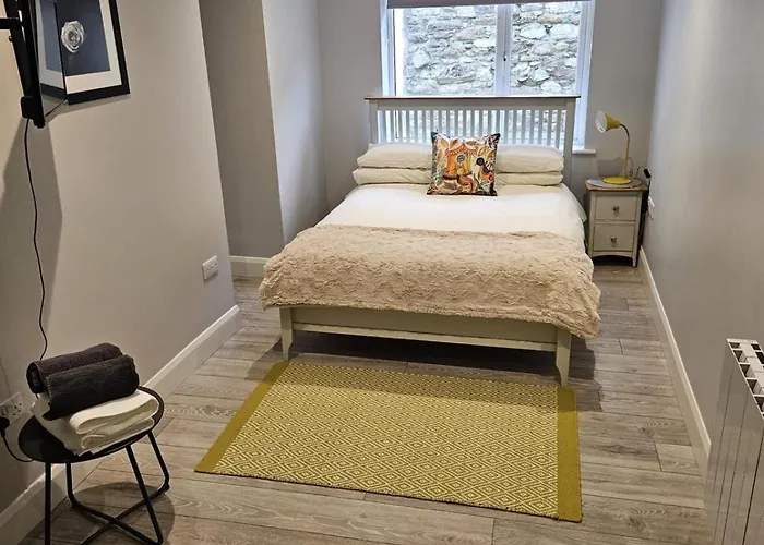 Dalys Place * Ballyporeen